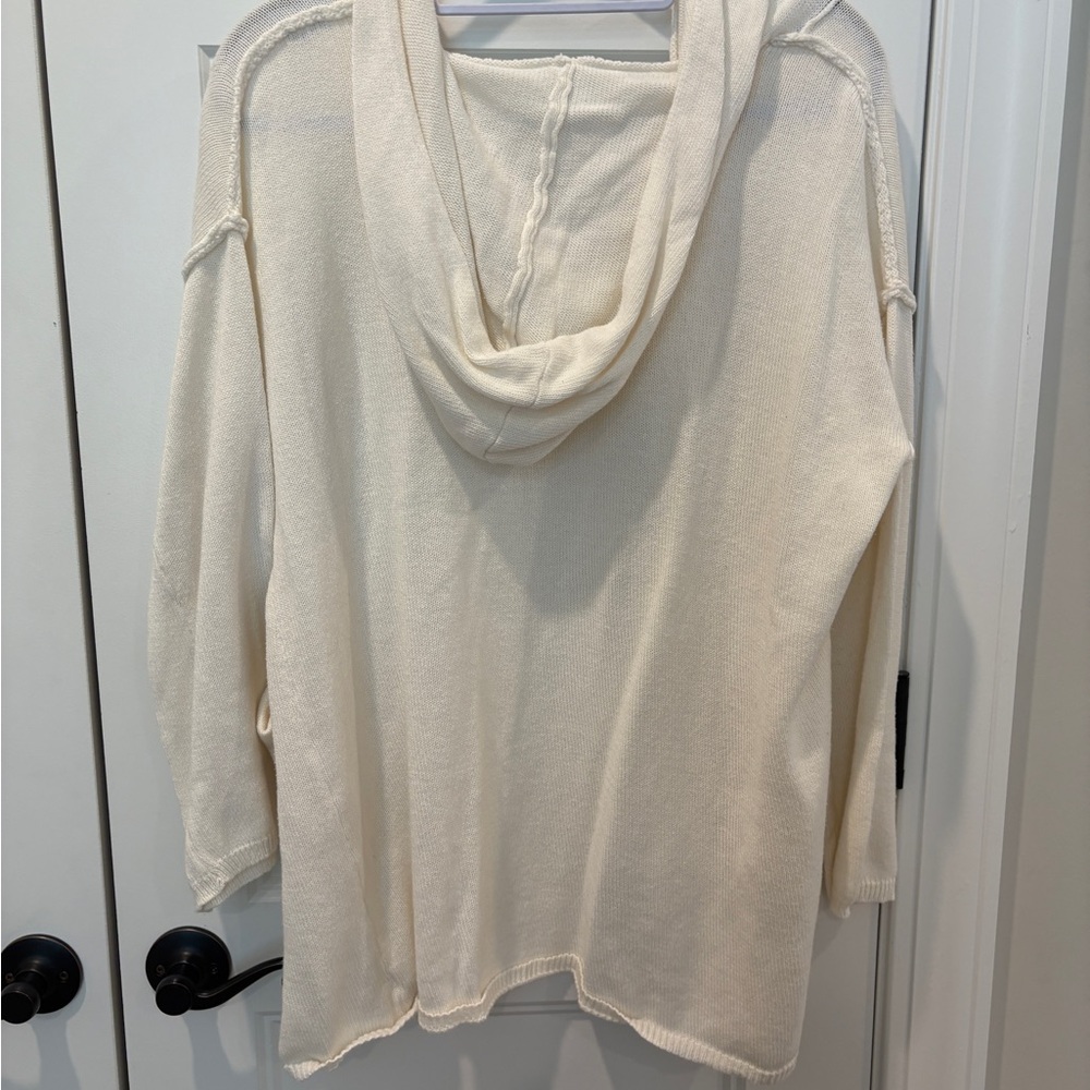SWEATER BUNDLE- WONDERLY BRAND CREAM CARDIGAN and
TIME AND TRUE TUNIC SWEATER - Picture 3 of 16